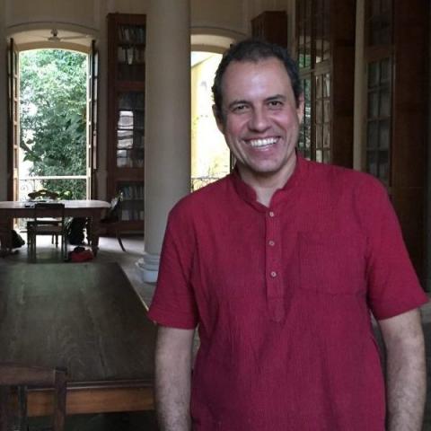 Prof. Óscar Figueroa TS Adyar